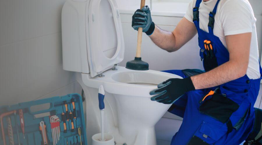 Professional same day plumber in Midland, IN